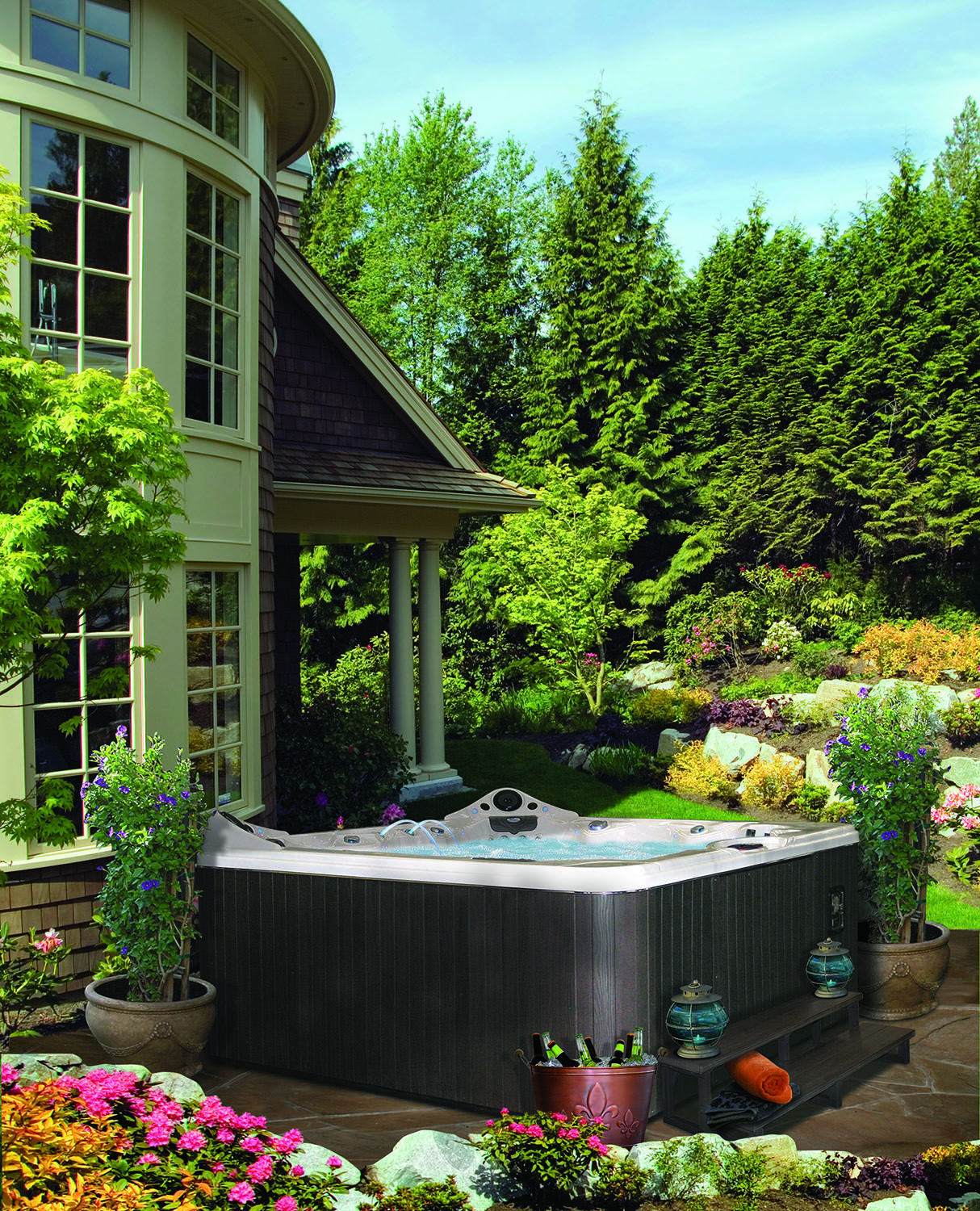 Pin by ayu on hot tub Hot tub landscaping, Hot tub backyard, Backyard