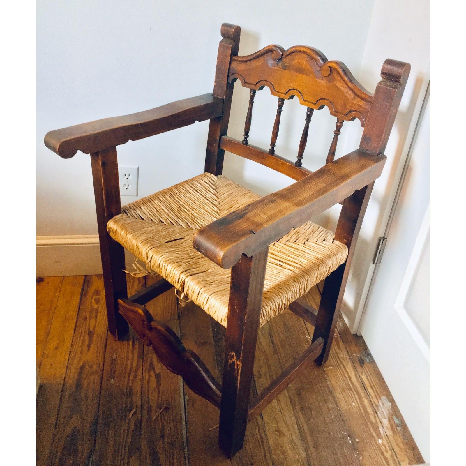 Early 20th Century Antique Mexican Frailero Chair In 2021 Mexican Furniture Mexican Furniture Hacienda Style Mexican Chairs [ 1600 x 1600 Pixel ]