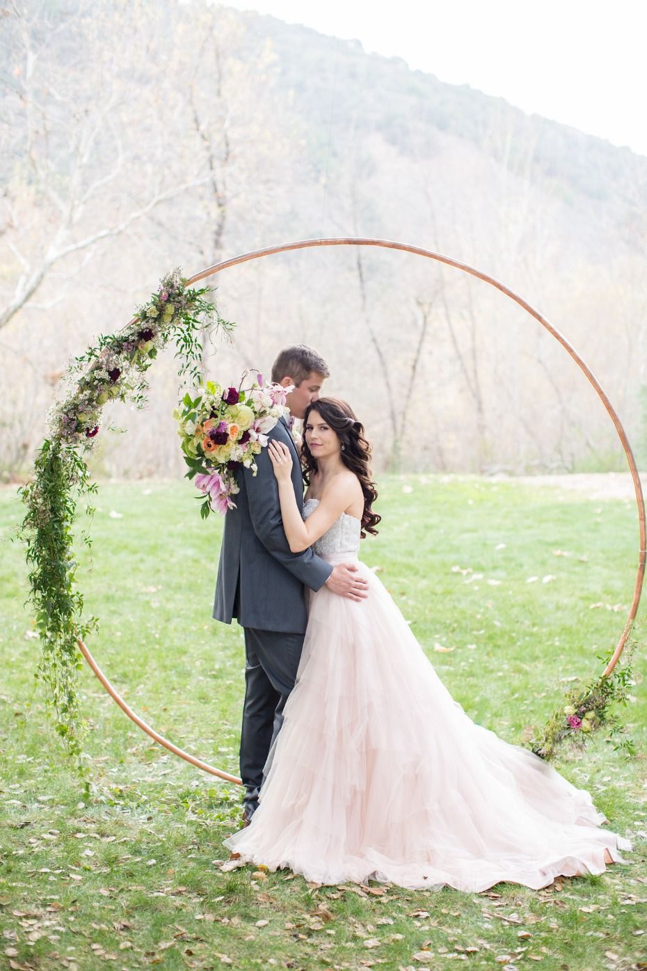 10+ Circle wedding arch ideas info