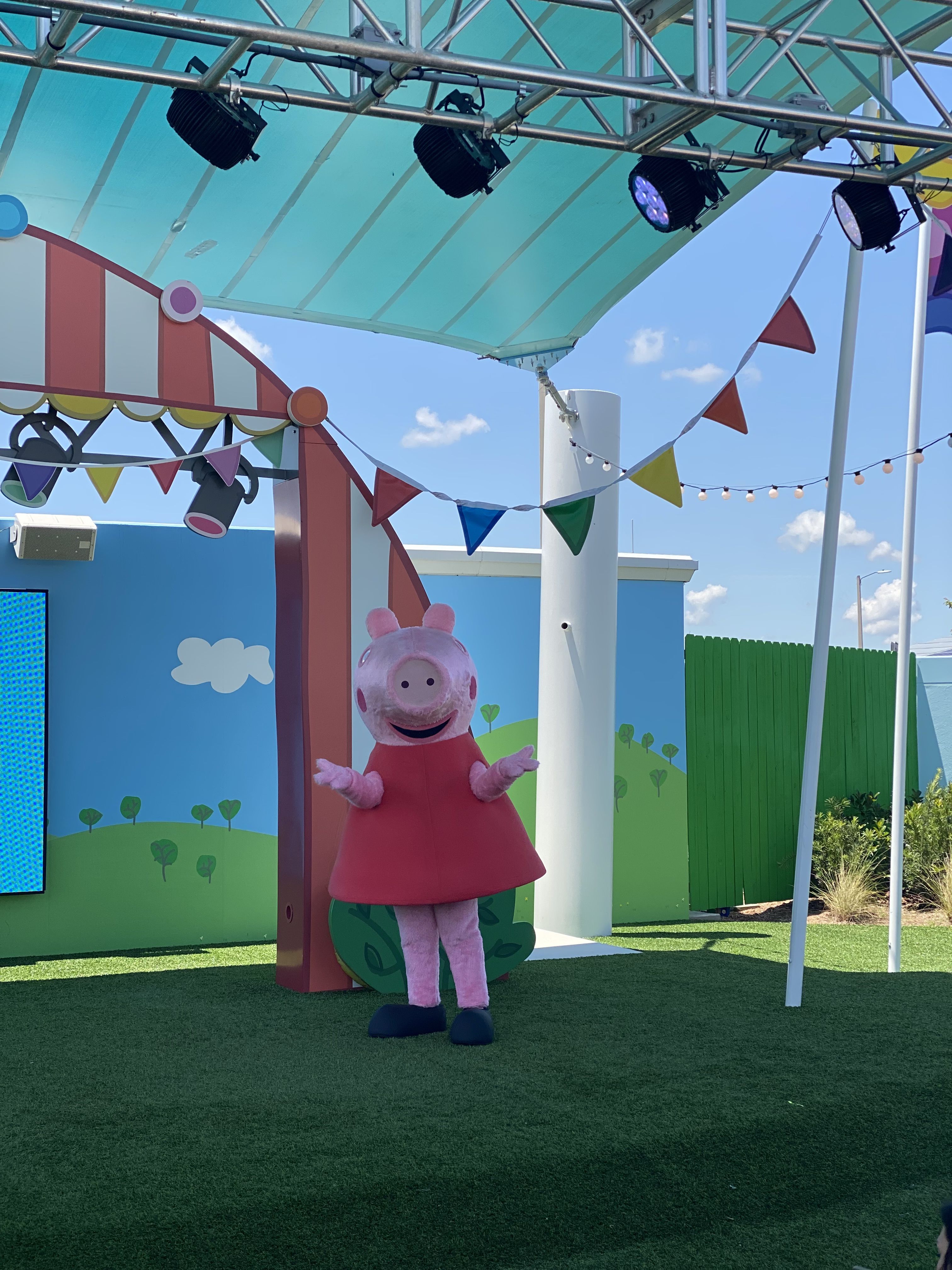 Peppa Pig Theme Park, Wind Sock, Fair Grounds, Outdoor Decor, Fun ...