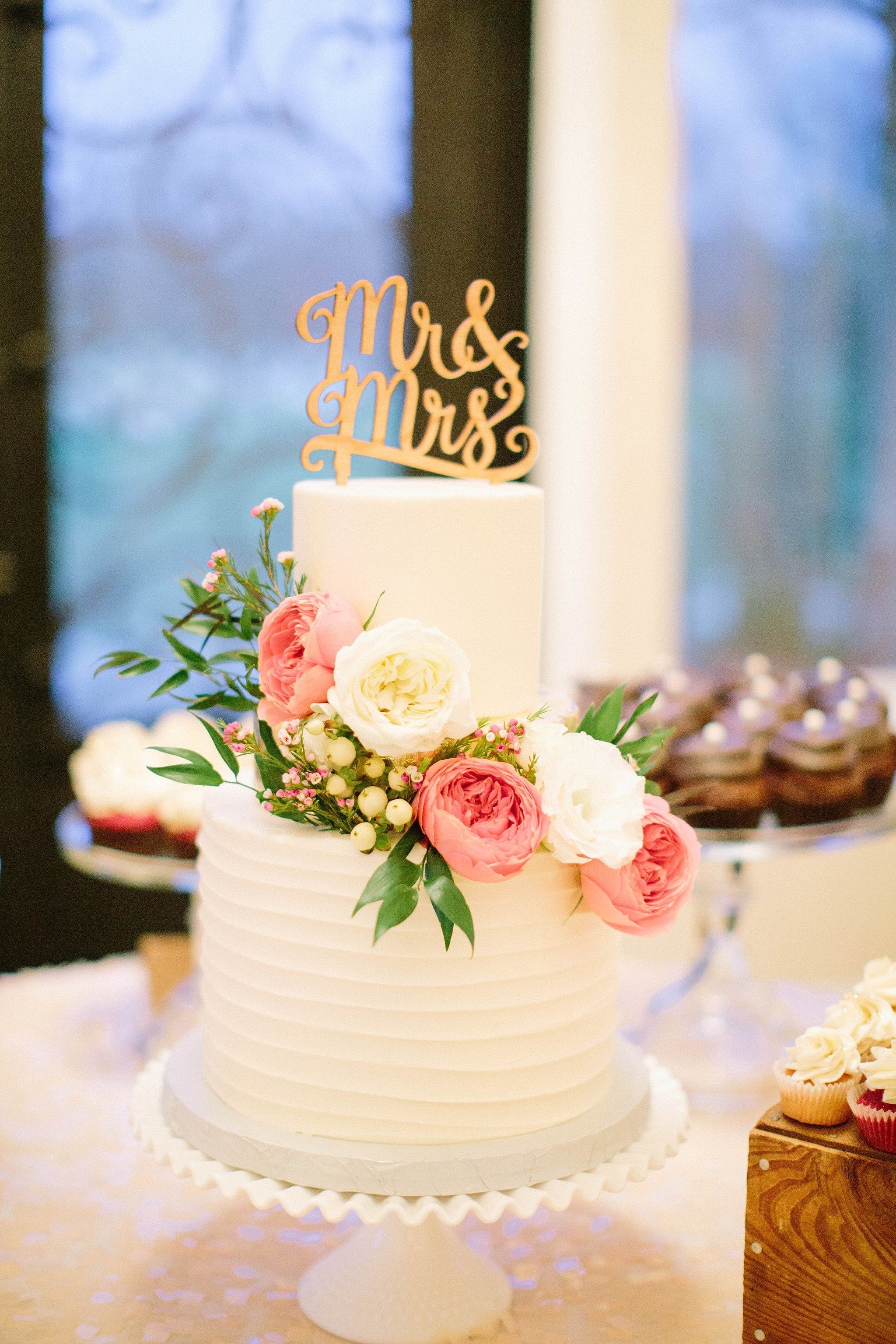 21+ 2 tier wedding cake with flowers ideas