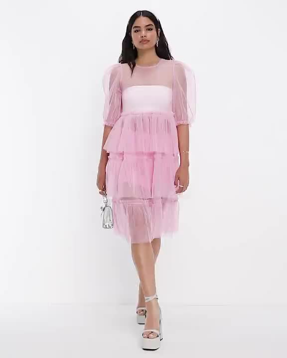 Dresses by Monki There's dressing up, then there's this Round neck Puff sleeves Tiered skirt Regular fit