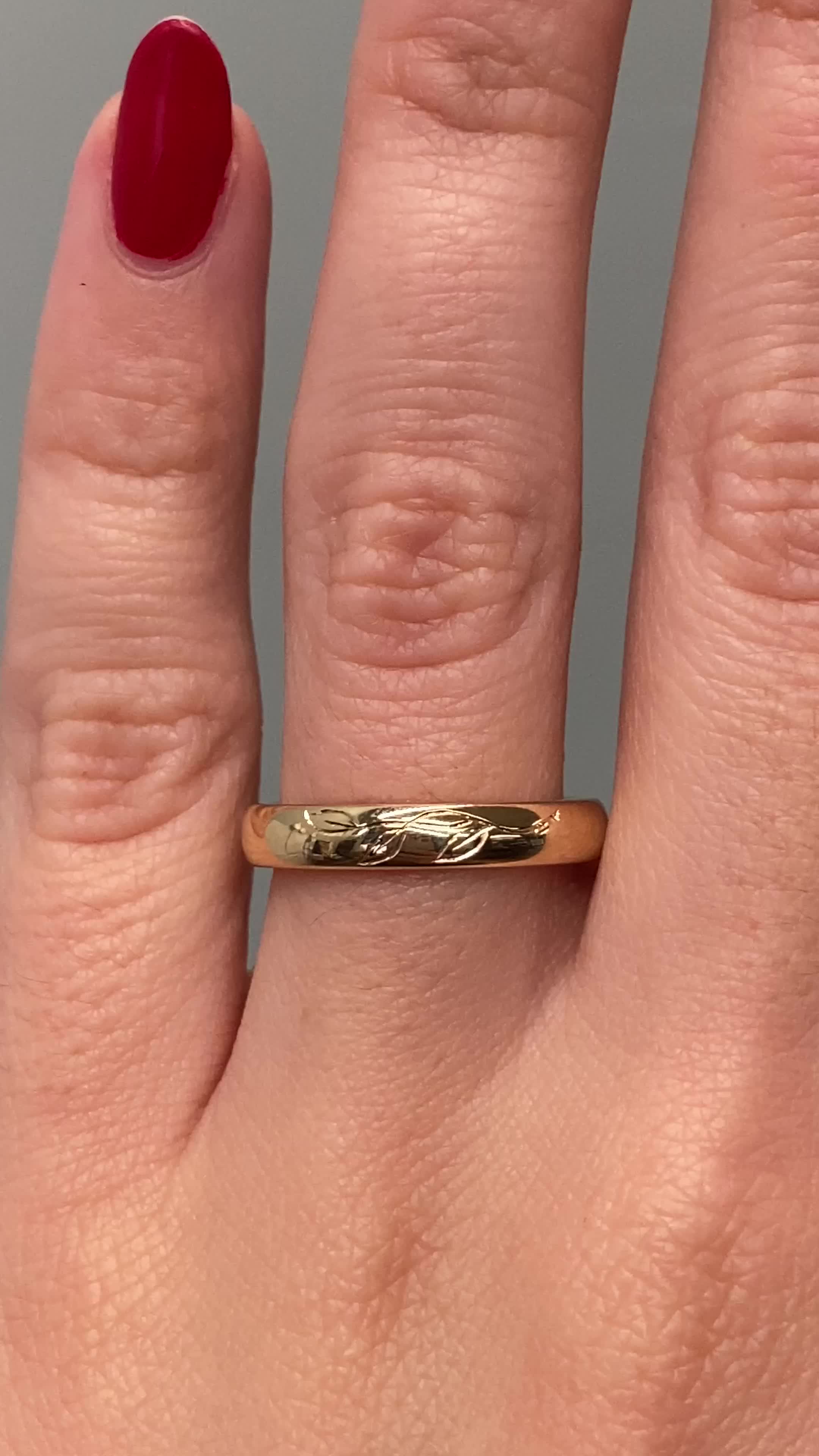 With Gaia, celebrate the union of hearts in a piece as enduring and enchanting as love itself. Embrace the beauty of nature and the promise of forever with this exquisite wedding band. Approx Band Width (mm): Varies Approx Production Time: 5-6 weeks