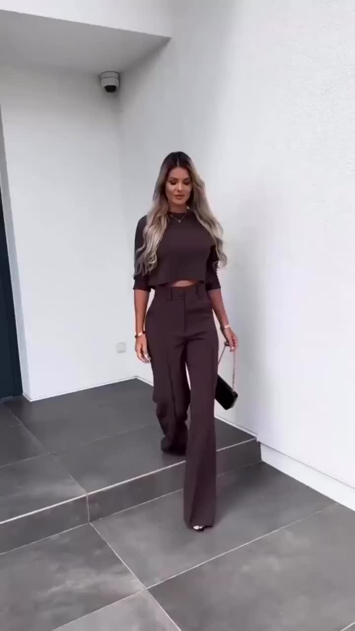 Fashionable and luxurious solid color jacket + high-waisted straight pants suit
