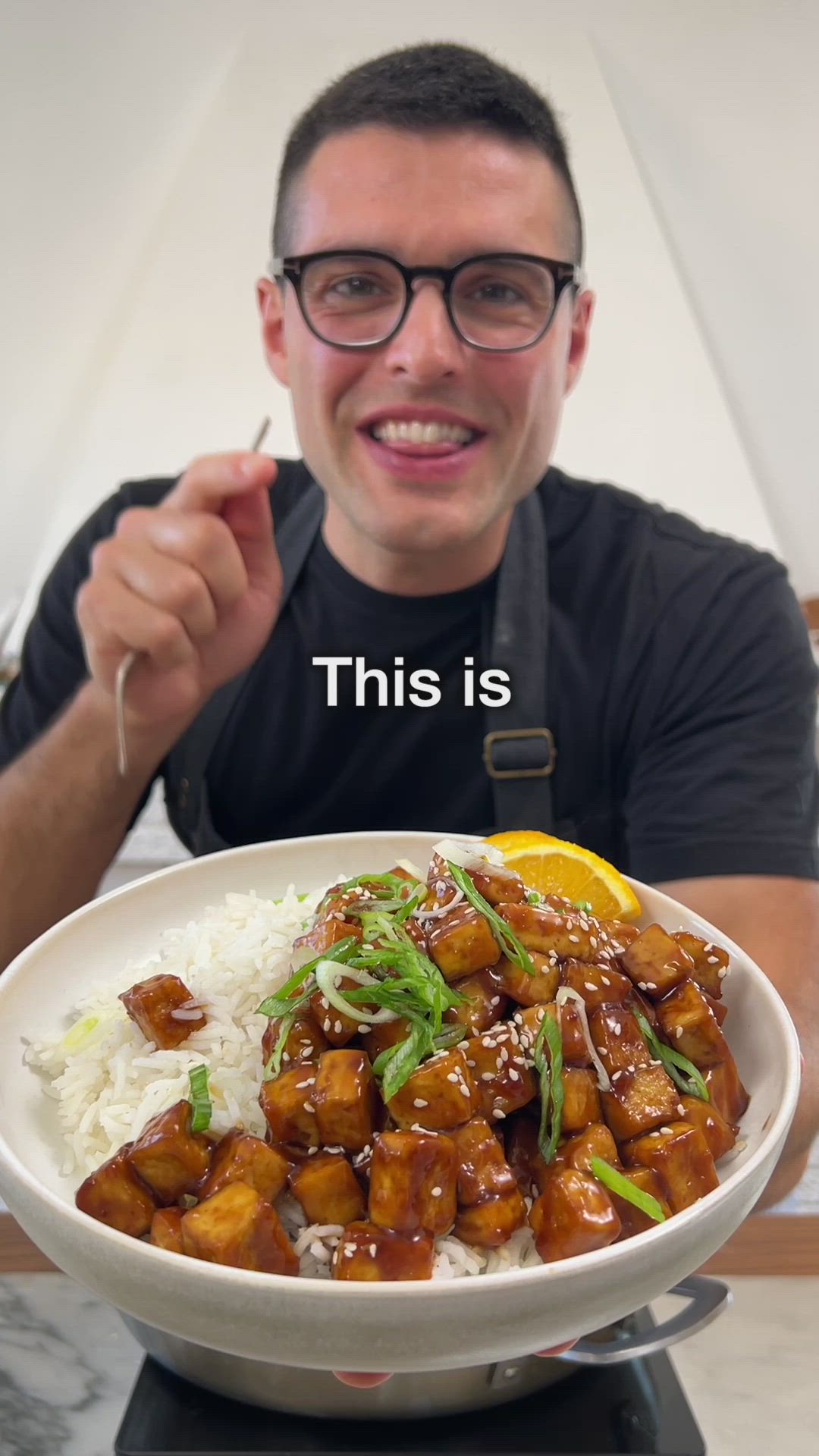 This contains: You can make vegan orange chicken at home, with basic ingredients, in less than 30 minutes. No frying, no pressing the tofu, no complicated steps. Just dice, cook and eat.