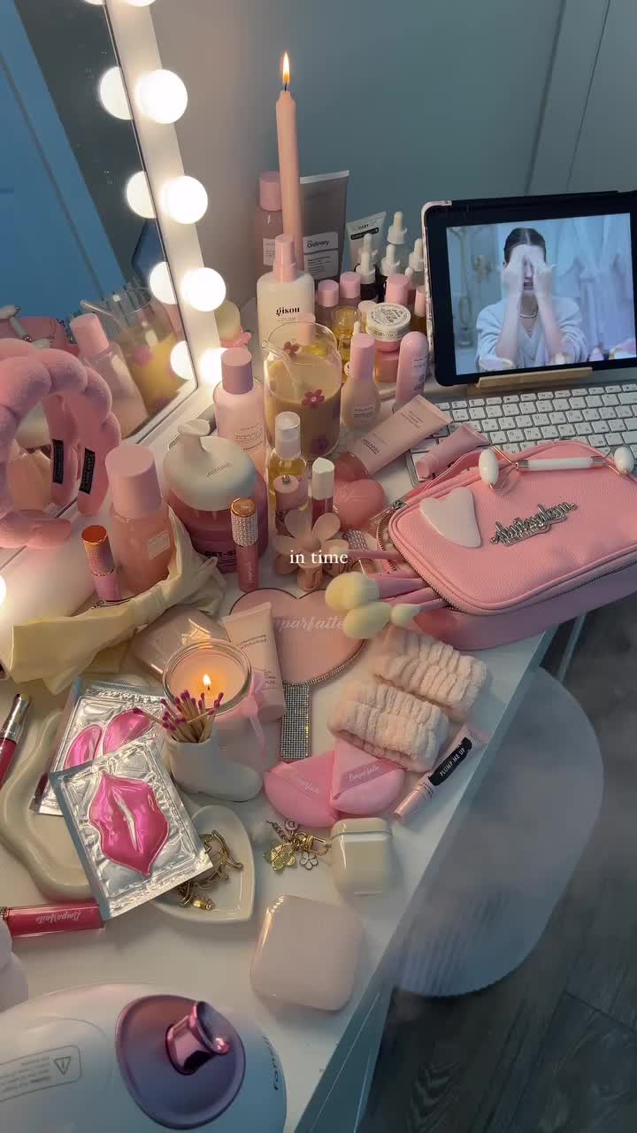 Selfcare nights 💕 . . . . . . . . . . . . . . . . . . night routine, selfcare, slow nights, soft girl routine . . #nightroutine #selfcare #ａｅｓｔｈｅｔｉｃ #aesthetic #cleangirlaesthetic #pinterest #thatgirlaesthetic