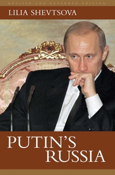 Paperback Putin's Russia Book