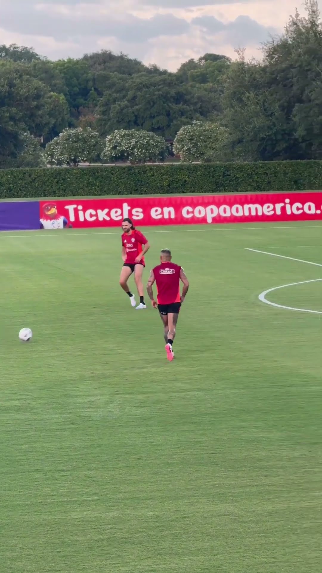 Primer-entrenamiento-de-LaRoja en tierras Norteamericanas! 