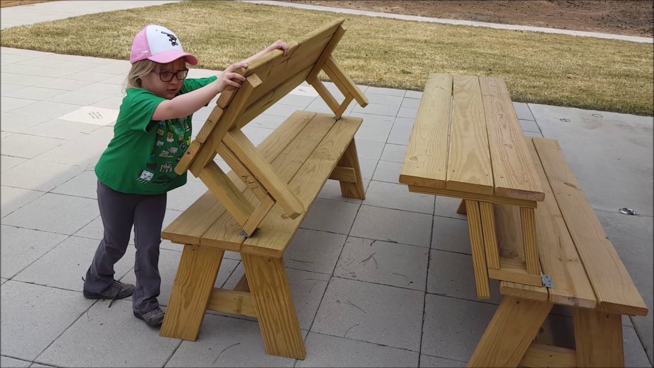 Picnic table