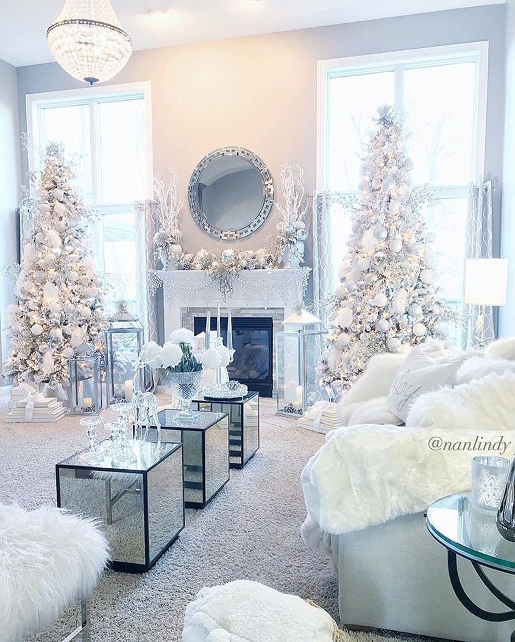 Lovely Winter Wonderland Home Decoration Ideas Look Beautiful 18