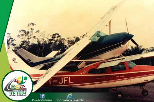 Aeroporto de Itaituba, anos 80: A movimentação por causa do garimpo era tão grande que um avião acabou pousando em cima de outro por falta de espaço.