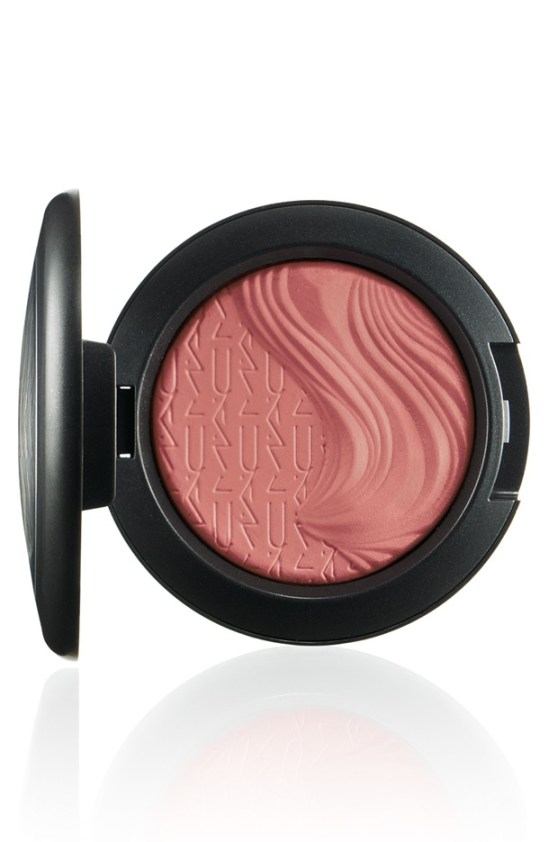 MAC-Magnetic-Nude-Extra-Dimension-Blush-Autoerotique-Beauty-and-the-Beat-Blog