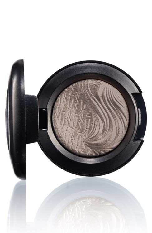 MAC-Magnetic-Nude-Extra-Dimension-Eye-Shadow-Silver-Dawn-Beauty-and-the-Beat-Blog