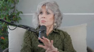 Jane Fonda Says the Only Thing That ‘Mildly Impressed’ Her Cellmates in Jail Was Her History Working With Jennifer Lopez | Video