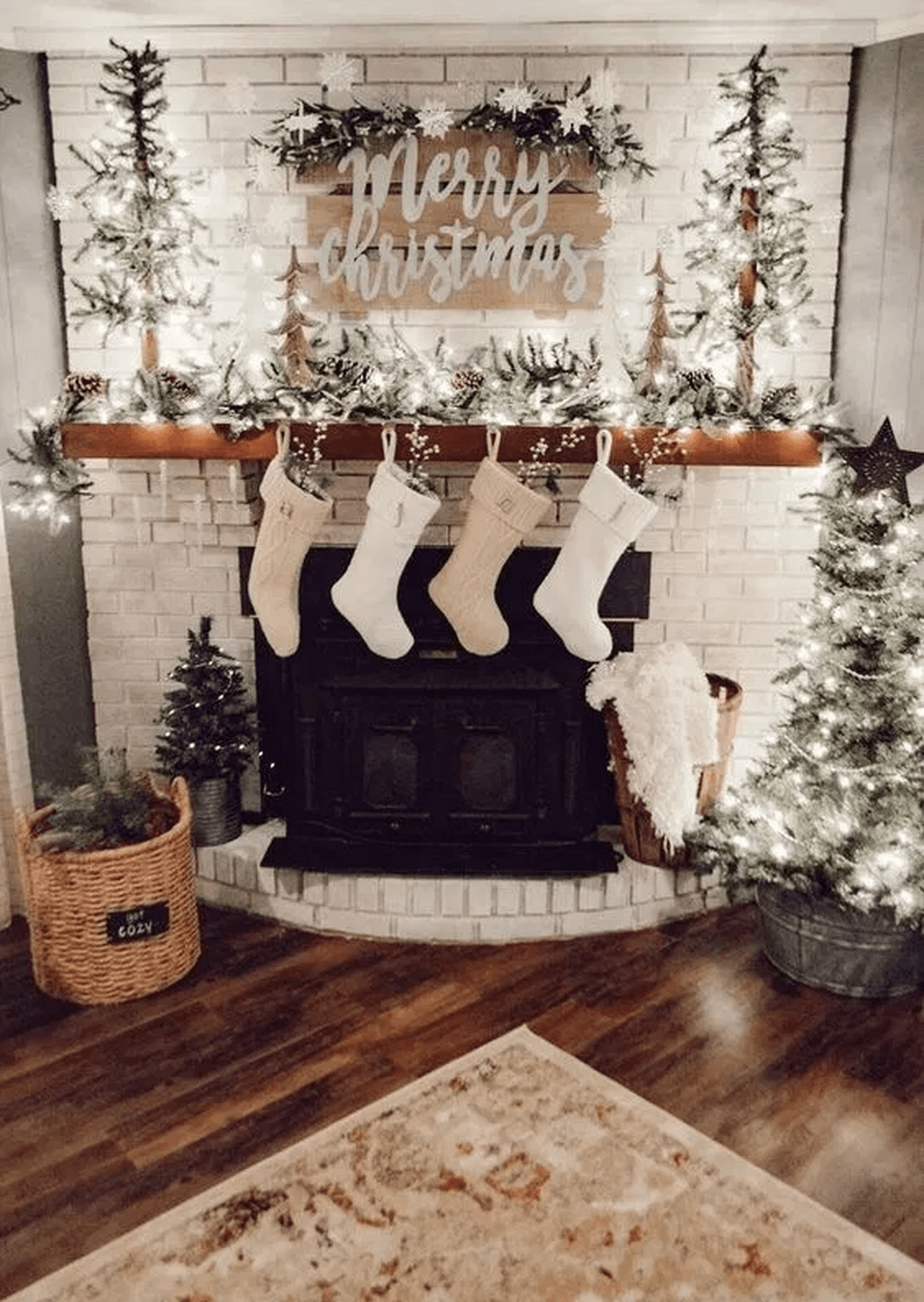 Lovely Winter Wonderland Home Decoration Ideas Look Beautiful 11