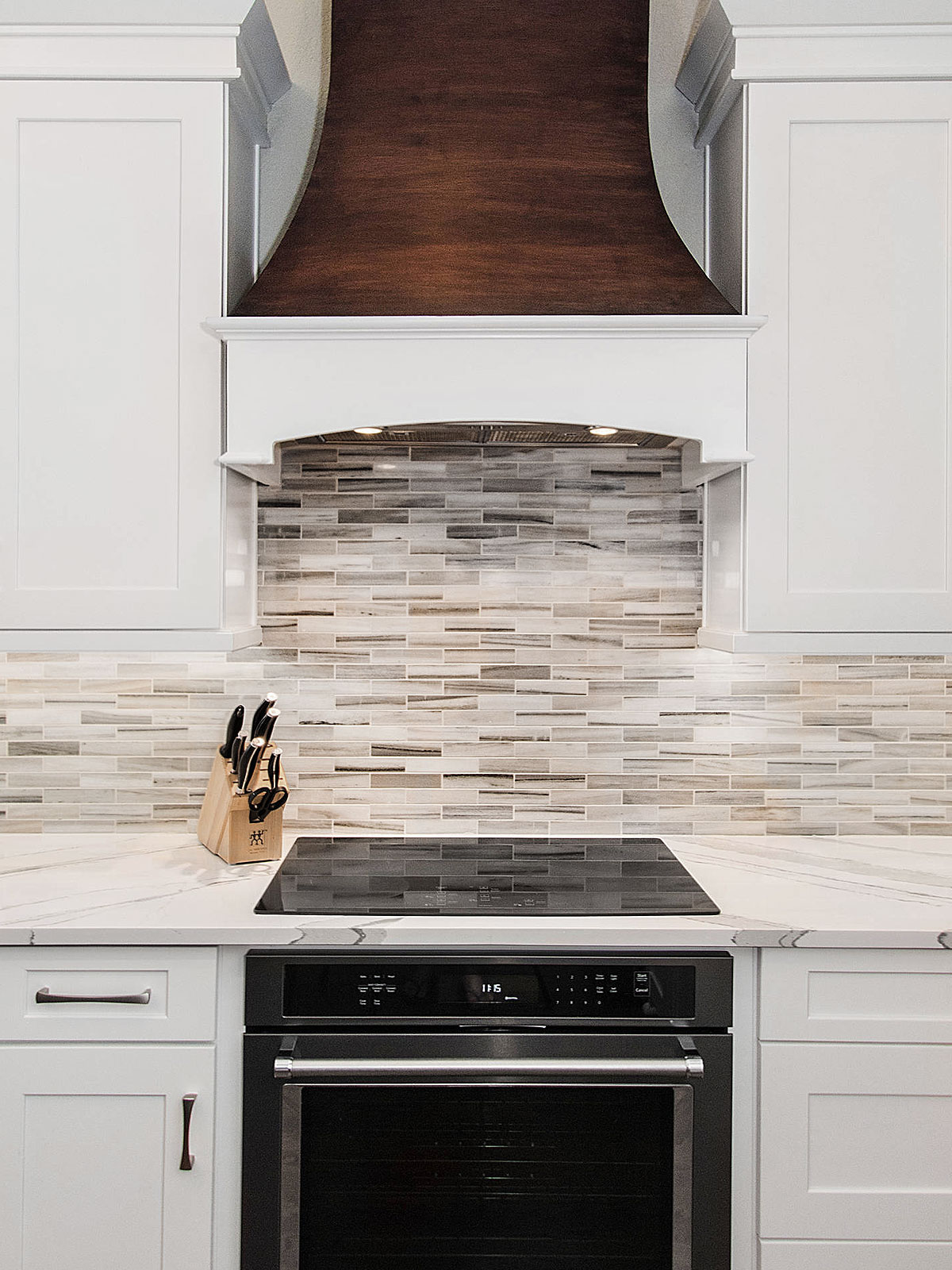 Marble Subway Tile Backsplash / Backsplash is White Subway Tile in Matte Finish Carrara