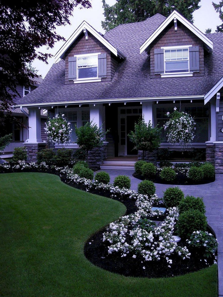 Small Garden Ideas For The Front Of Your House: Maximizing Curb Appeal