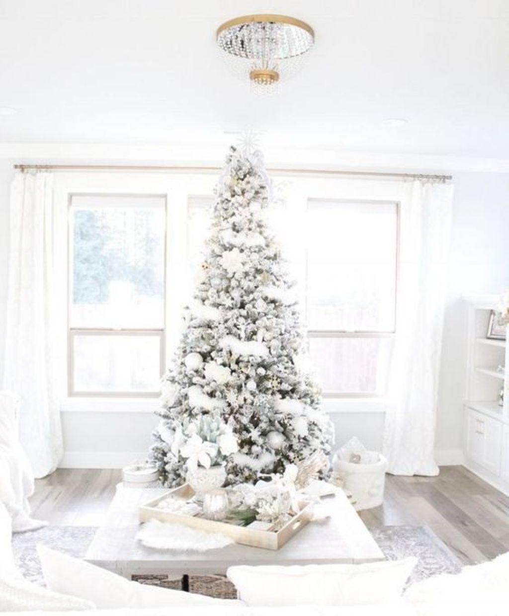 Lovely Winter Wonderland Home Decoration Ideas Look Beautiful 12