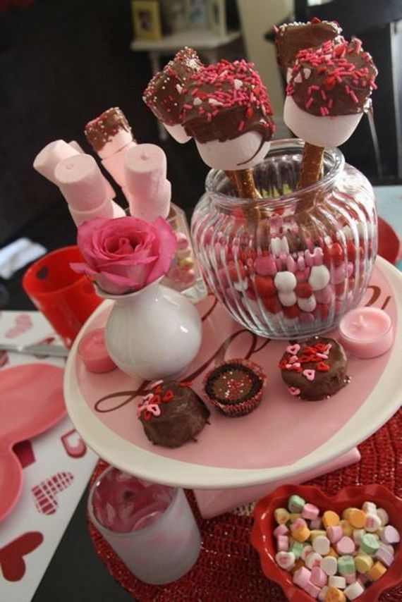 30+ Valentine's Day Centerpieces For Tables