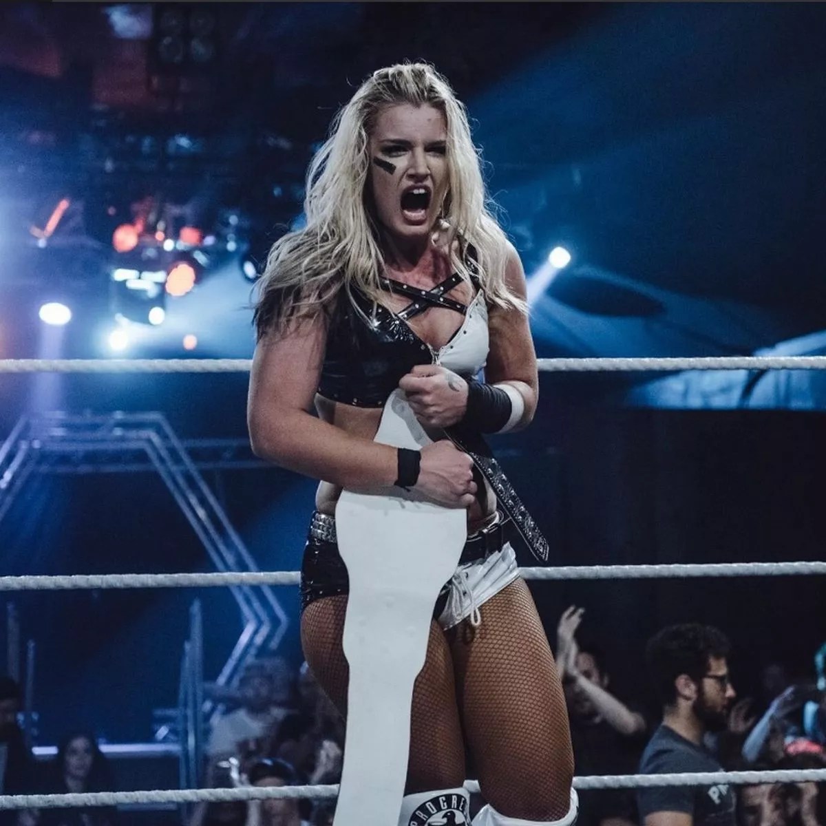 Wwe toni storm nude