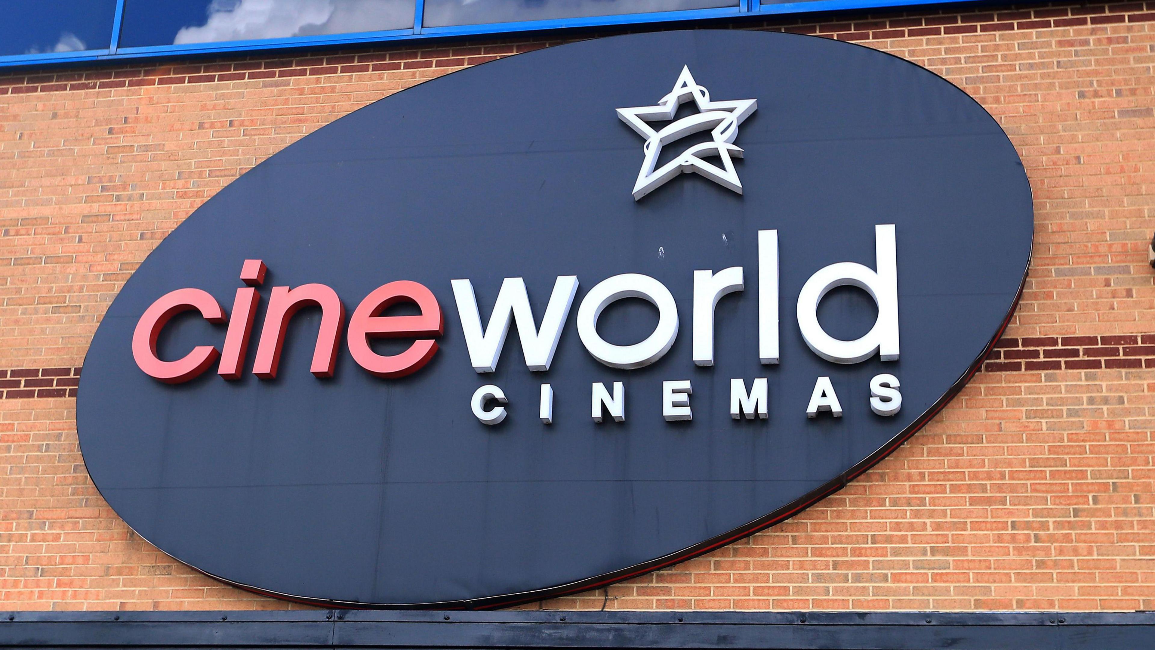 Sign saying Cineworld