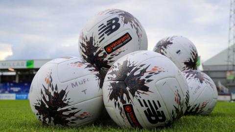 National League matchballs