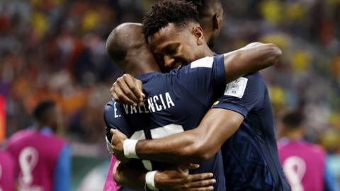 Enner Valencia celebrates