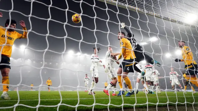 Wolves score from a corner against Manchester United