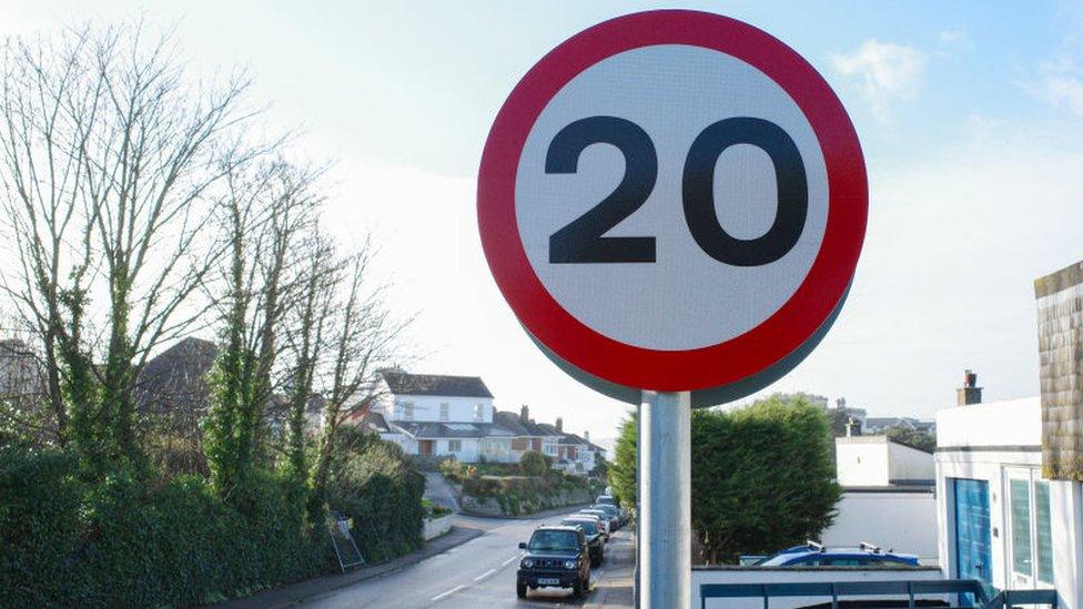 20mph sign