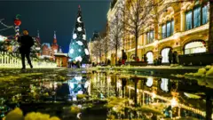 Rua da Rússia enfeitada para o Natal