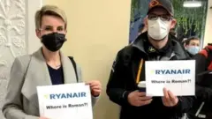 Simpatizantes de Roman Protasevich e nel aeropuerto de Vilnius.