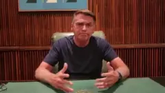 Bolsonaro durante discurso em que pede liberação de rodovias