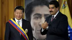 Xi Jinping e Maduro em imagen de 2014.