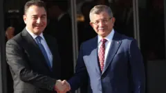 Ali Babacan ve Ahmet Davutoğlu