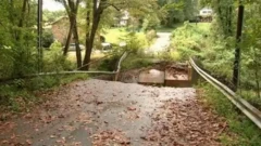 Imagem mostra ponte que desabou há dez anos