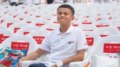 Jack Ma vào năm ngoái lên tiếng về việc loại bỏ lĩnh vực ngân hàng truyền thống