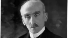 Henri Bergson em foto com expressão serena em close em preto e branco