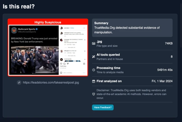Reprodução de tela da ferramenta TrueMedia.org,  que mostram imagens falsas do ex-presidente Donald Trump sendo preso em Nova York, conteúdo é classificado como 'altamente suspeitas'  — com 'evidência significativa de manipulação'