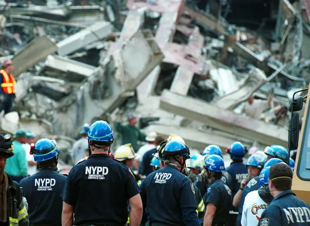 Torres gêmeas destruídas