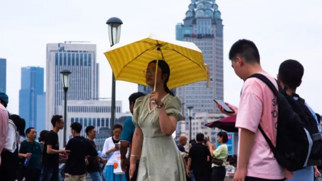 7月13日，上海發佈橙色高溫預警。