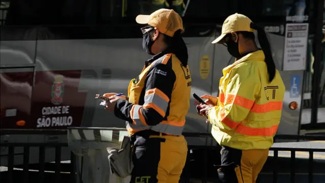 Agentes de trânsito em São Paulo