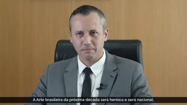 Reprodução de vídeo de Roberto Alvim