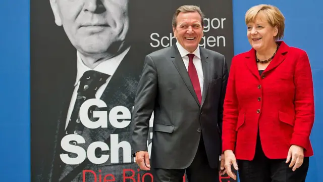 Gerhard Schröder e Angela Merkel 