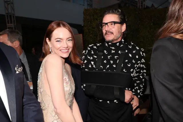 Emma Stone e Pedro Pascal