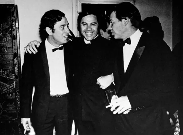 Geraldo Vandré, Lucho Gatica e Tom Jobim na casa do empresário Roberto Marinho, no Cosme Velho, no dia 4 de outubro de 1968