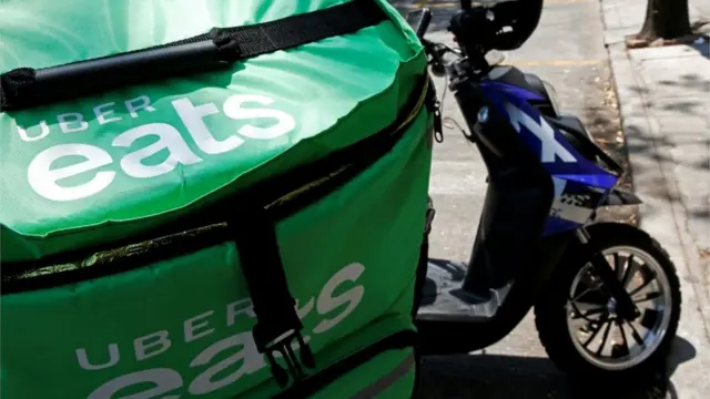 Moto de entrega da Uber Eats no México