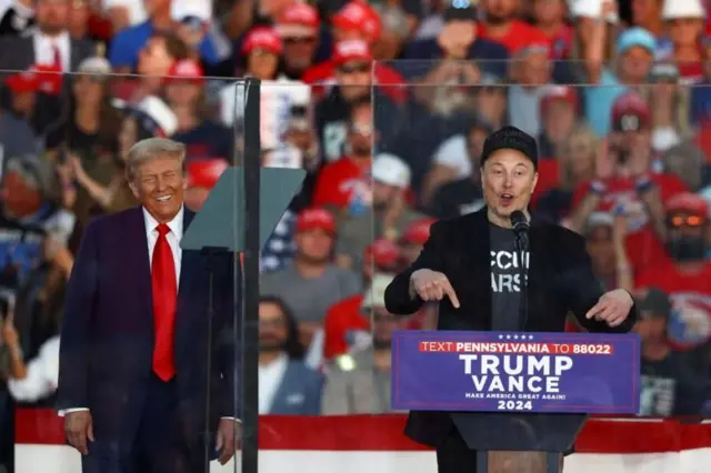 Elon Musk em comício de Trump 