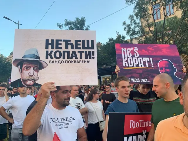 Demonstranti na skupu protiv litijuma u Beogradu