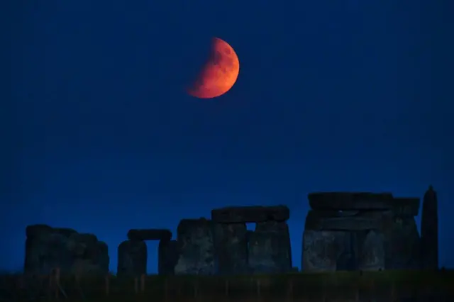 Stonehenge de noite