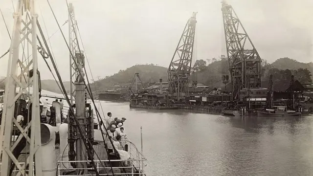 Canal do Panamá em construção